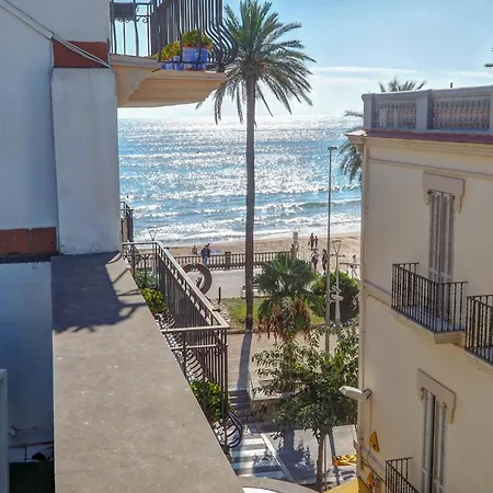 White Penthouse By Hello Homes