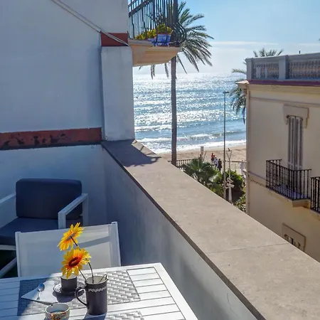 White Penthouse By Hello Homes *