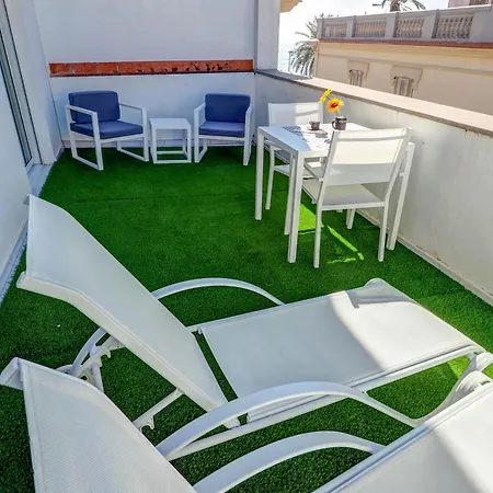 White Penthouse By Hello Homes * Sitges